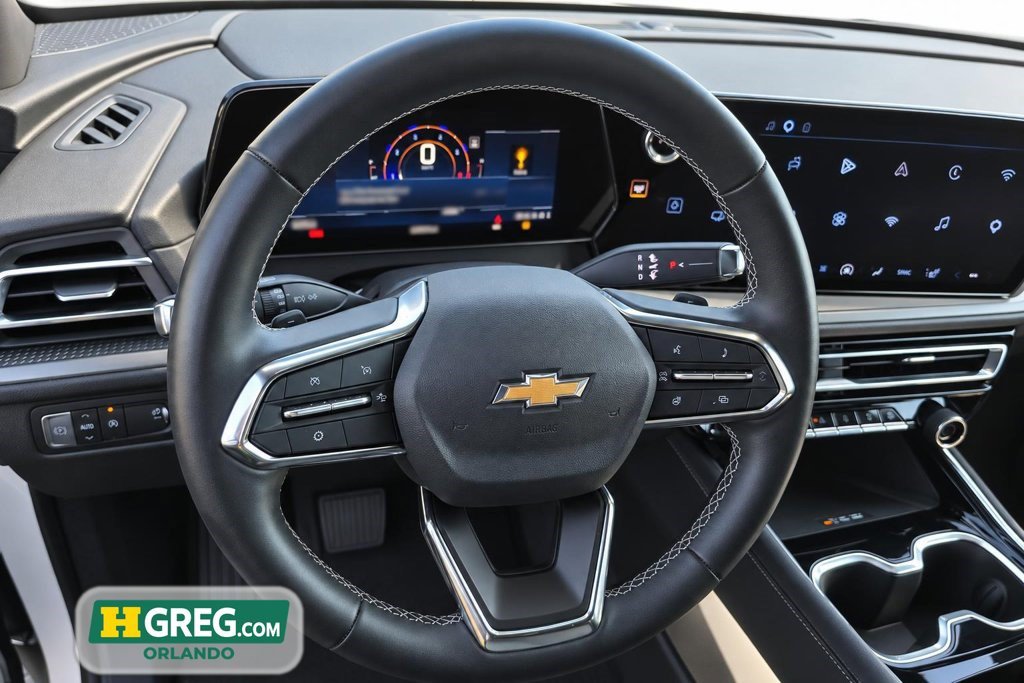 Used 2026 Chevrolet Traverse LT w/ Driver Confidence Package FWD image 13