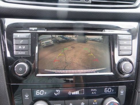 Used 2020 Nissan Rogue SV AWD/4WD image 21