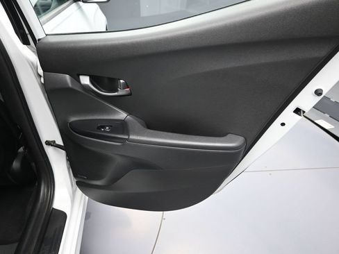 Used 2019 Hyundai Veloster 2.0 Premium FWD image 33