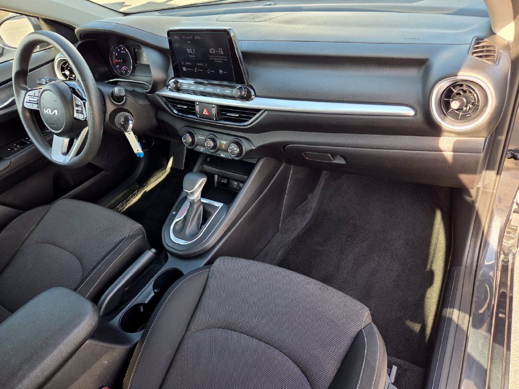 Used 2023 Kia Forte LXS FWD image 16