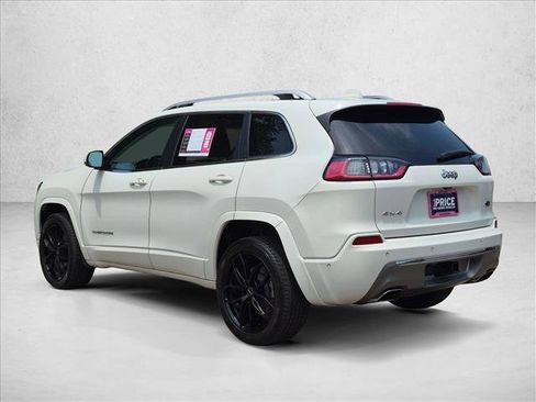 Used 2019 Jeep Cherokee Overland w/ Technology Group AWD/4WD image 7