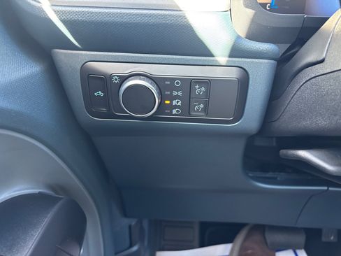 New 2025 Ford Maverick XL w/ Equipment Group 102A image 14