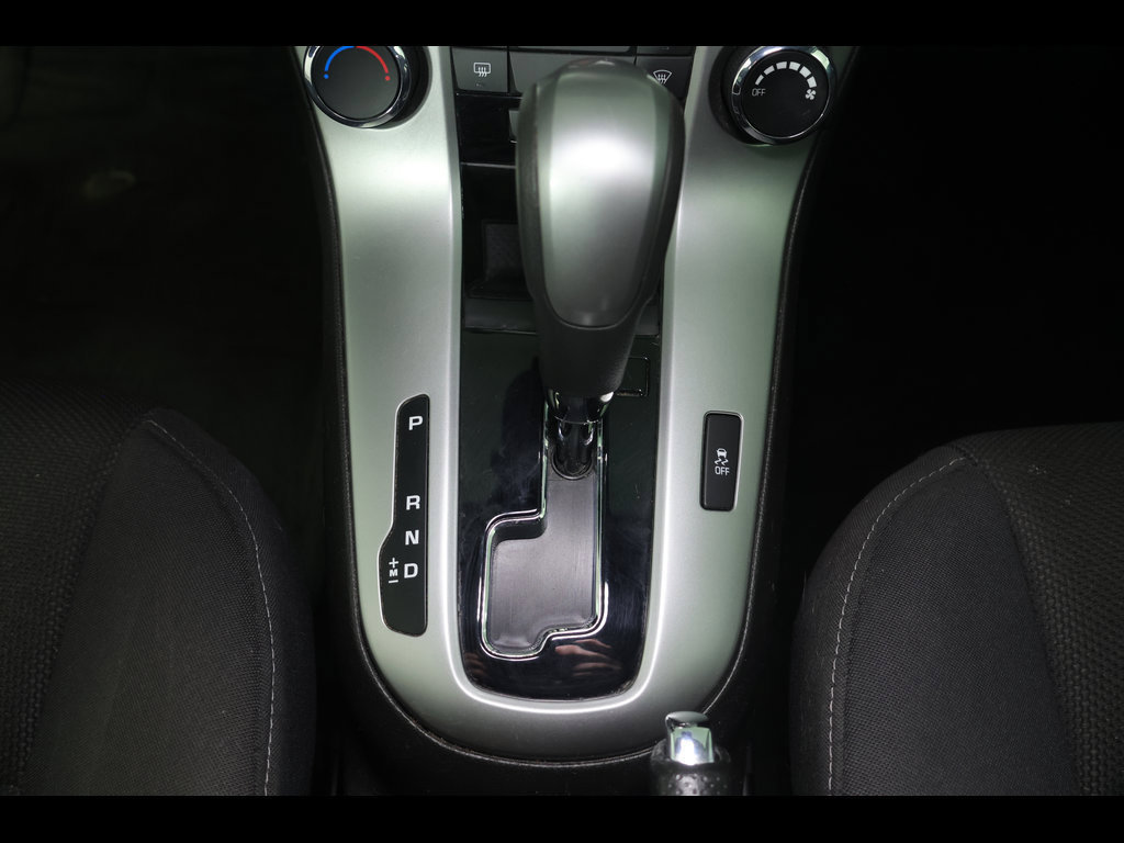 Used 2016 Chevrolet Cruze LT FWD image 21