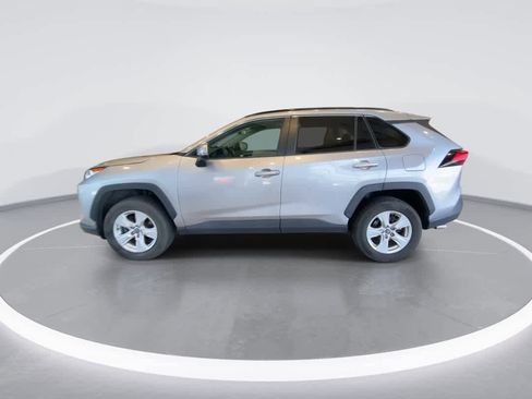 Used 2020 Toyota RAV4 XLE AWD/4WD image 5