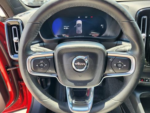 Certified 2023 Volvo C40 P8 Recharge Ultimate AWD/4WD image 19