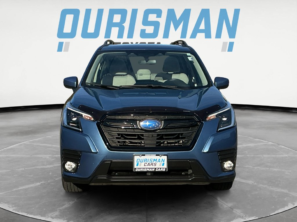 Used 2022 Subaru Forester Premium AWD/4WD image 2