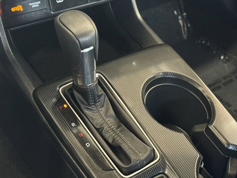 Certified 2025 Honda Civic Sport image 20