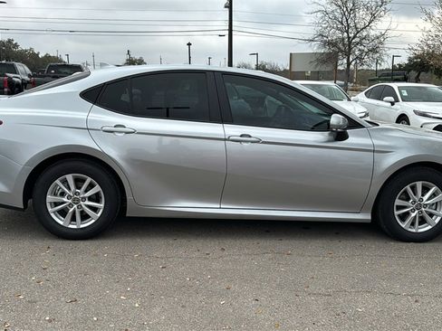 New 2026 Toyota Camry LE image 10