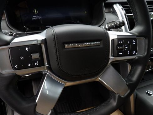 Used 2024 Land Rover Discovery Dynamic SE image 40