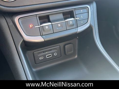 Used 2022 GMC Terrain AT4 w/ Infotainment Package II image 19