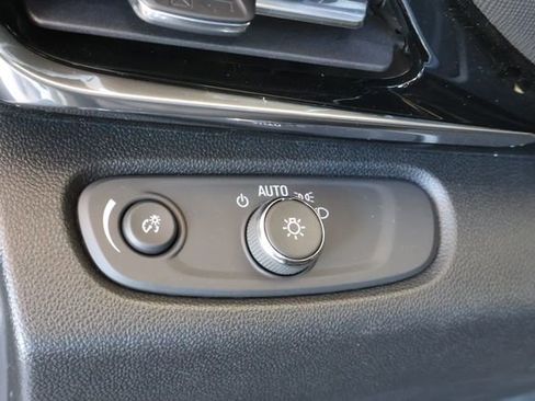 New 2026 Buick Envista Sport Touring image 22