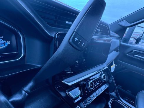 Used 2024 GMC Sierra 2500 AT4 w/ AT4 Preferred Package image 27