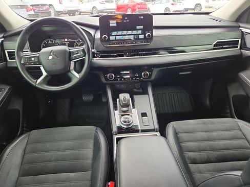 Used 2024 Mitsubishi Outlander SE Black Edition AWD/4WD image 20