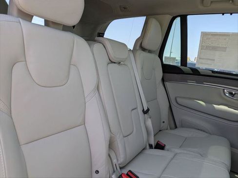 New 2026 Volvo XC90 T8 Ultra w/ Protection Package Premier AWD/4WD image 12