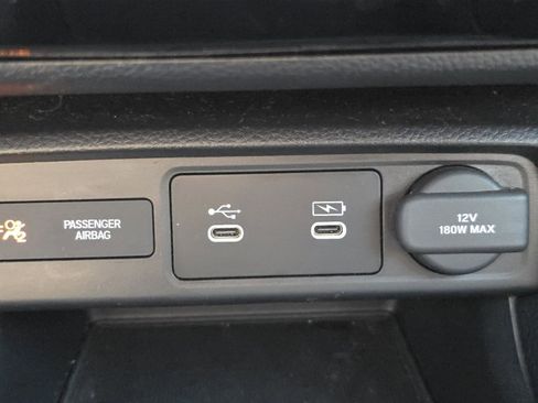Used 2025 Honda Civic Sport image 31