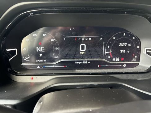 Certified 2022 GMC Yukon XL Denali w/ Denali Ultimate Package image 11