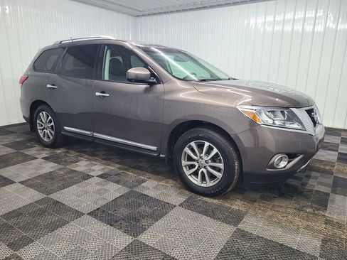 Used 2015 Nissan Pathfinder SL w/ SL Premium Package image 1