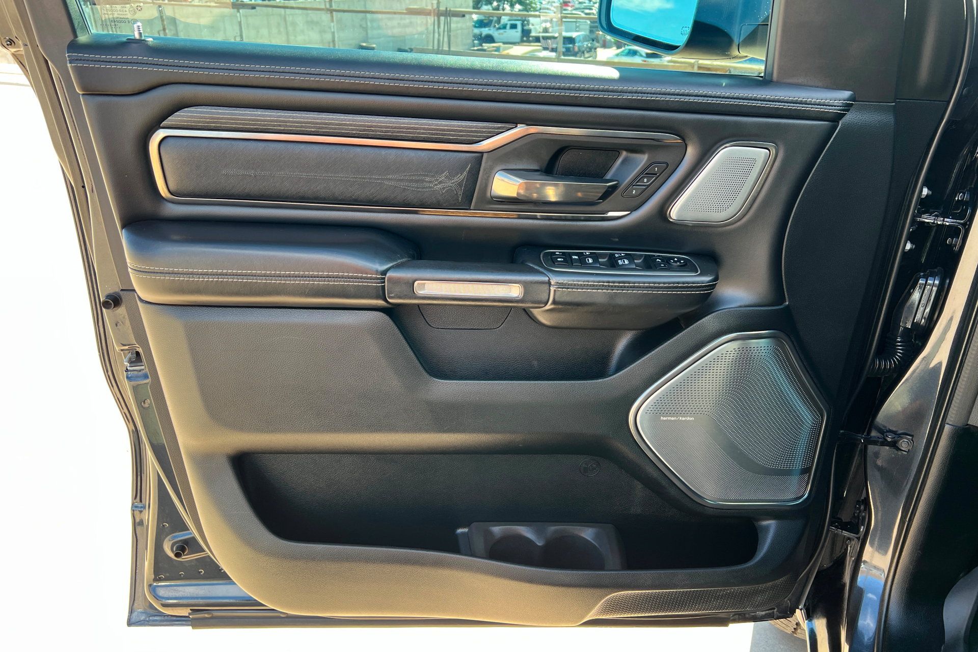 Used 2020 RAM 1500 Limited AWD/4WD image 14