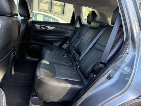 Used 2016 Nissan Rogue S AWD/4WD image 11