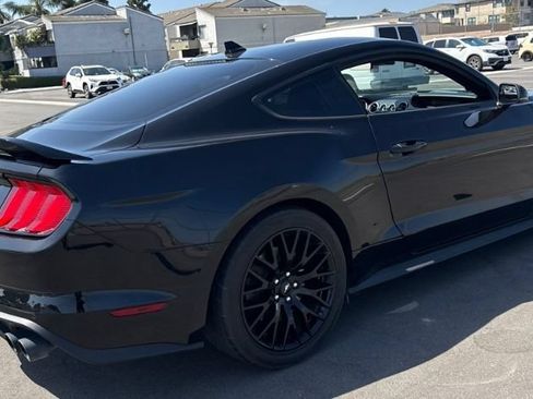 Used 2020 Ford Mustang GT Premium w/ GT Performance Package RWD image 5