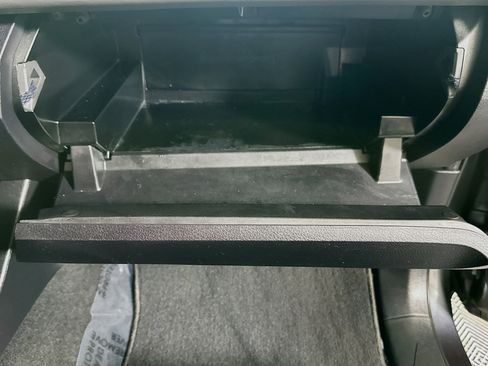 Used 2021 Toyota Tacoma SR5 image 31