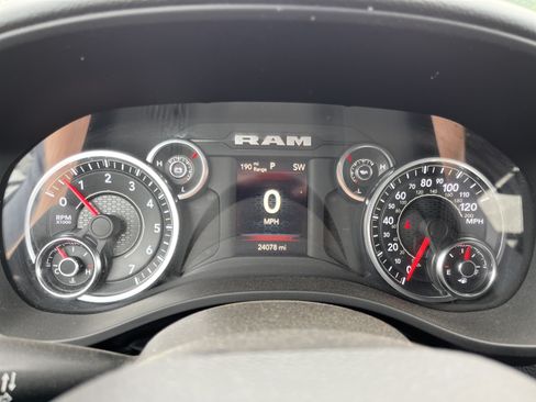 Used 2024 RAM 1500 Big Horn AWD/4WD image 16