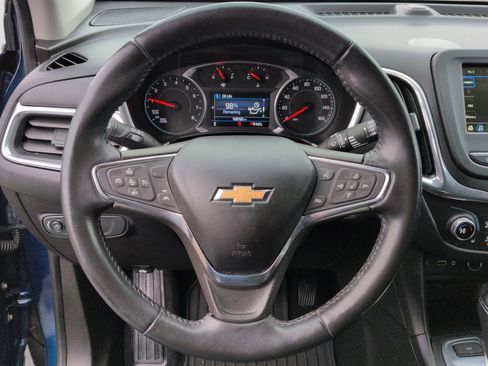Used 2019 Chevrolet Equinox LT w/ Driver Convenience Package image 27