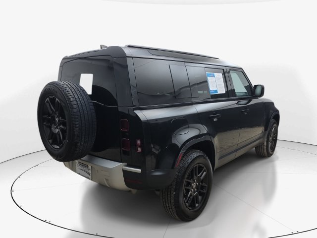 Used 2025 Land Rover Defender 110 S AWD/4WD image 6