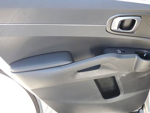 New 2026 Kia Sorento LX FWD image 10