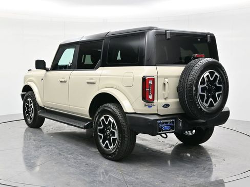 Used 2025 Ford Bronco Outer Banks image 7