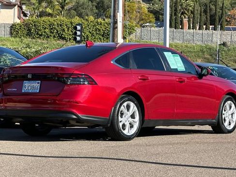 Certified 2023 Honda Accord LX image 5