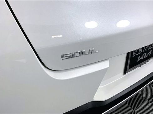 Certified 2024 Kia Soul LX FWD image 23