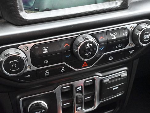 Used 2022 Jeep Gladiator Mojave image 20