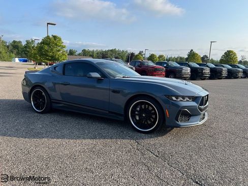 Used 2024 Ford Mustang GT RWD image 1