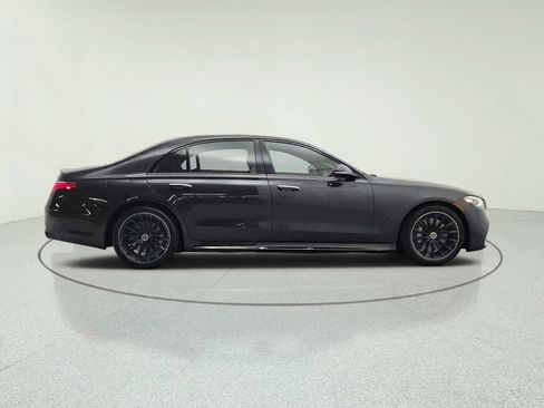 Certified 2023 Mercedes-Benz S 500 4MATIC image 4