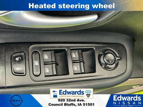 Used 2017 Jeep Renegade Limited AWD/4WD image 26