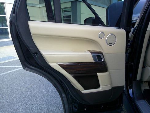 Used 2014 Land Rover Range Rover HSE AWD/4WD image 33