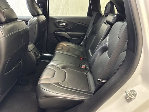 Used 2021 Jeep Cherokee Latitude Lux w/ Sun & Sound Group image 13