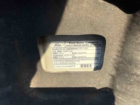 Used 2011 Ford Flex SEL w/ Rapid Spec Order Code FWD image 31