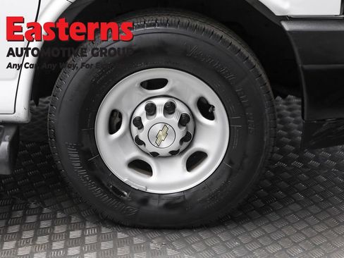 Used 2023 Chevrolet Express 3500 LS RWD image 29