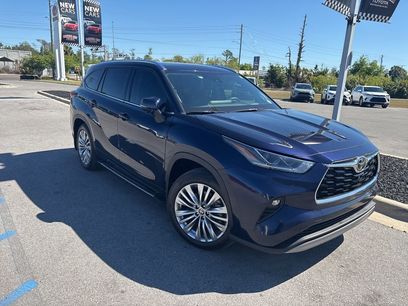 Used 2025 Toyota Highlander Platinum