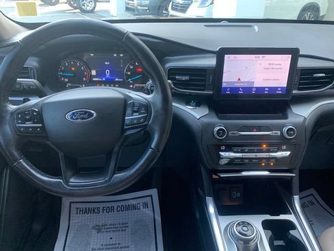 Used 2020 Ford Explorer XLT w/ Equipment Group 202A RWD image 14