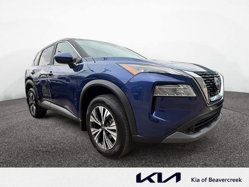 Used 2023 Nissan Rogue SV AWD/4WD image 3