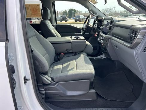 Used 2025 Ford F150 XLT w/ Equipment Group 301A Standard image 18