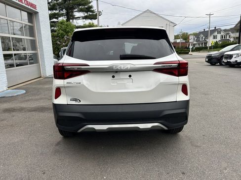 Used 2023 Kia Seltos LX AWD/4WD image 6