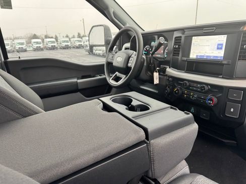 New 2026 Ford F250 4x4 Crew Cab Super Duty image 16