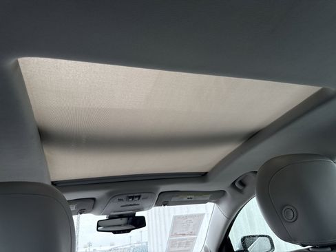 Used 2013 Buick LaCrosse Touring image 21