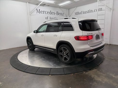 Used 2026 Mercedes-Benz GLB 250 image 5