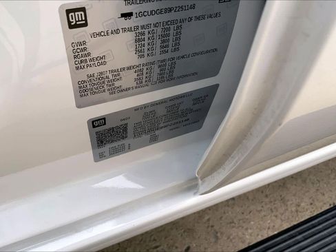 Certified 2023 Chevrolet Silverado 1500 LTZ w/ Z71 Off-Road Package image 33