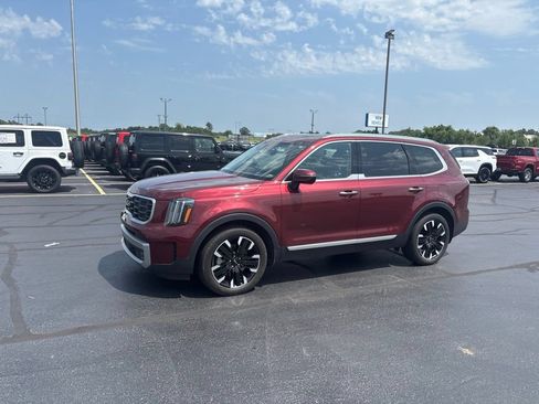 Used 2023 Kia Telluride SX Prestige AWD/4WD image 3